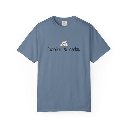 Books & Cats Premium Tee